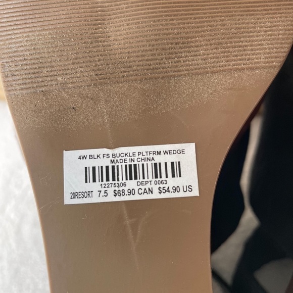 Torrid Black Platform Heel Sandals - Picture 4 of 15